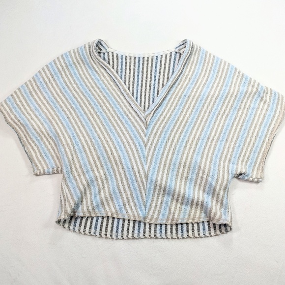Zara Tops - Zara Trafaluc striped short sleeve loose crop top
